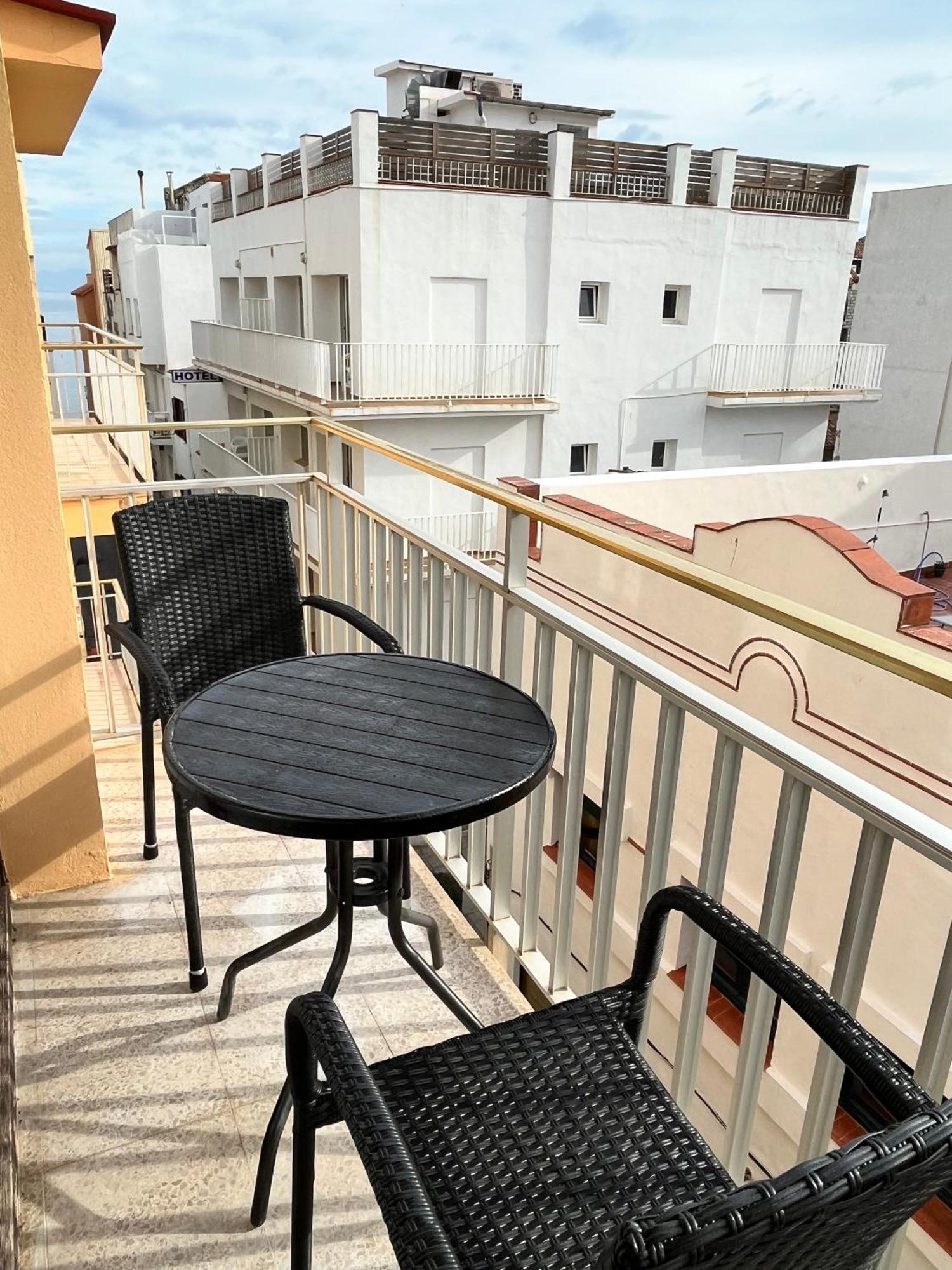 Appartement Ideal Centre Historique L' Escala Bagian luar foto
